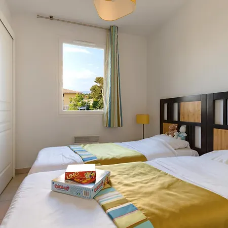 Sea View Duplex For 8 On Coast